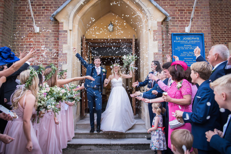 10 Top Tips for amazing confetti moments
